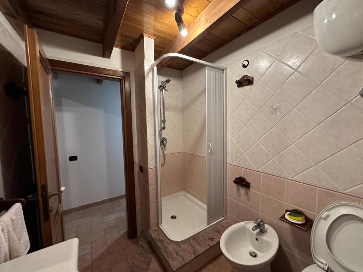 Crock House Villa Funtana Meiga ภายนอก รูปภาพ