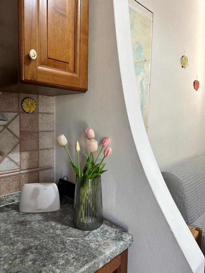 Crock House Villa Funtana Meiga ภายนอก รูปภาพ