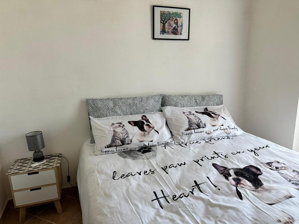 Crock House Villa Funtana Meiga ภายนอก รูปภาพ